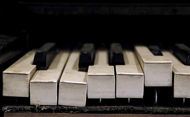 Name:  broken-piano-keys.jpg
Views: 369
Size:  70.0 KB